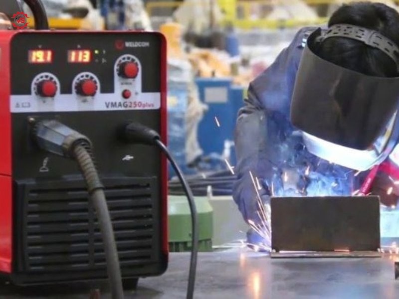 Bảo mật Máy Hàn Kim Loại: Cấu Tạo, Các Loại & Ứng Dụng 13 ung dung may han kim loai