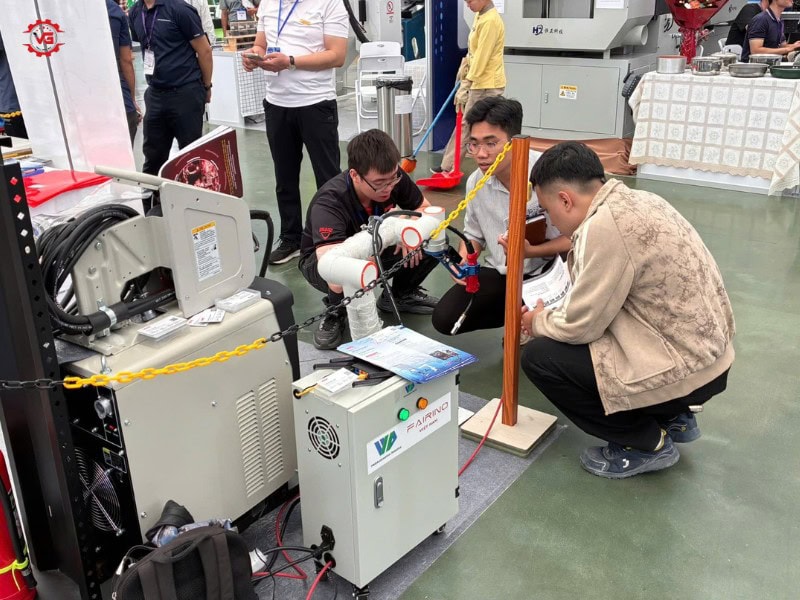 Cần biết Cobot Hàn Là Gì? Đặc Điểm, Cấu Tạo, Vai Trò, Ứng Dụng & Top Lưu Ý 10 ung dung cua cobot han