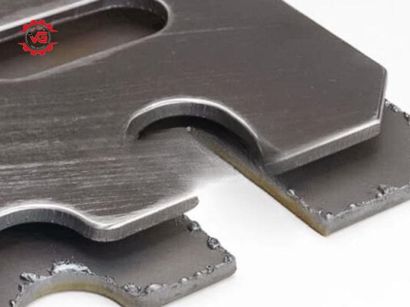 Tư vấn Máy Cắt Plasma CNC Bị Ba Via Nhiều: Nguyên Nhân, Ảnh Hưởng Và Cách Xử Lý 8 ba via trong cat plasma cnc la gi